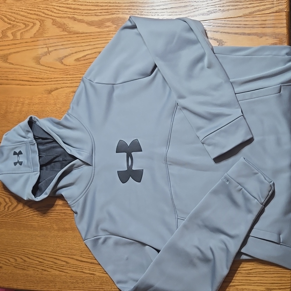 Under Armour Hooded Sweatshirt